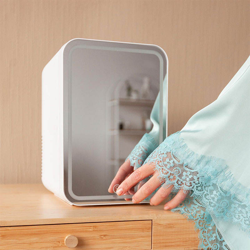 Vanity Luxe™ LED Beauty Fridge